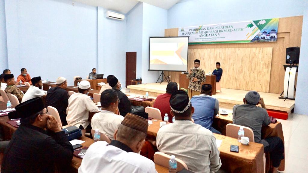 Ketua Komisi VI DPR Aceh Minta Pemerintah Berdayakan Da’i, Imam dan Khadam Masjid